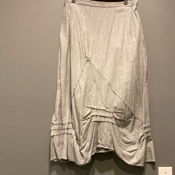 tulip Dresses & Skirts - Tulip striped skirt, sz. small